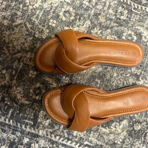 Women's Tan Sandals